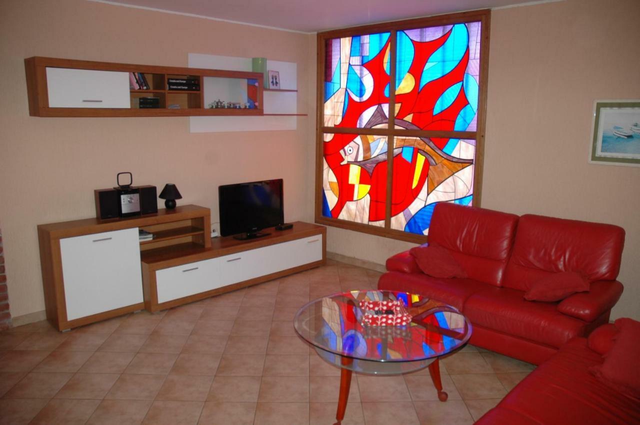 Apartments Valbandon Fazana Bagian luar foto
